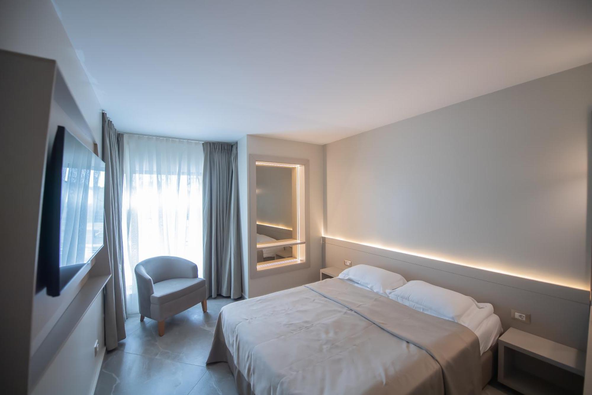 Hotel Atena*** Saturn Bagian luar foto