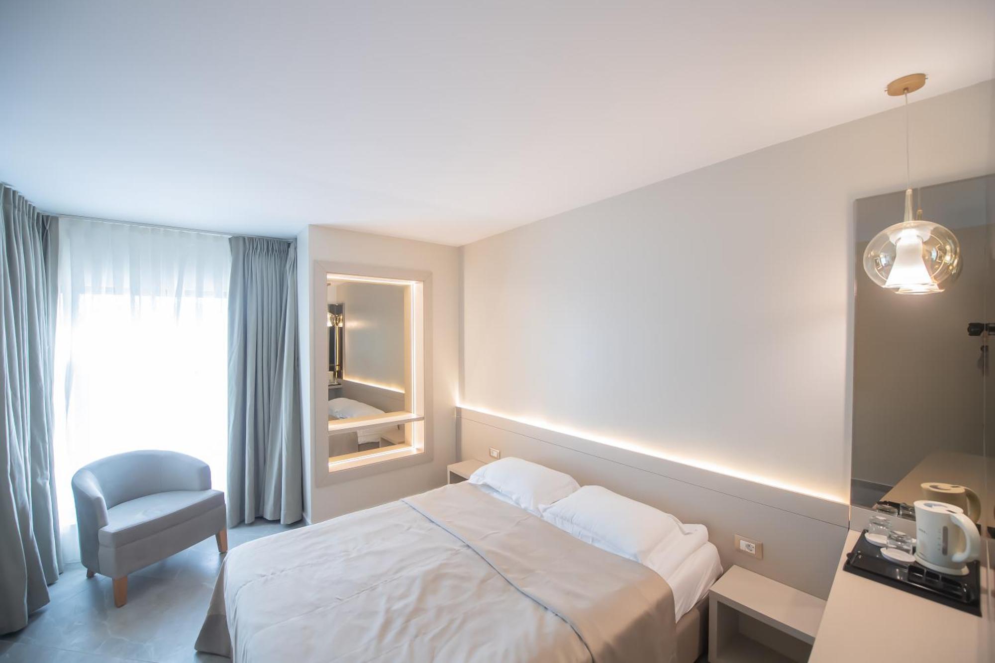 Hotel Atena*** Saturn Bagian luar foto