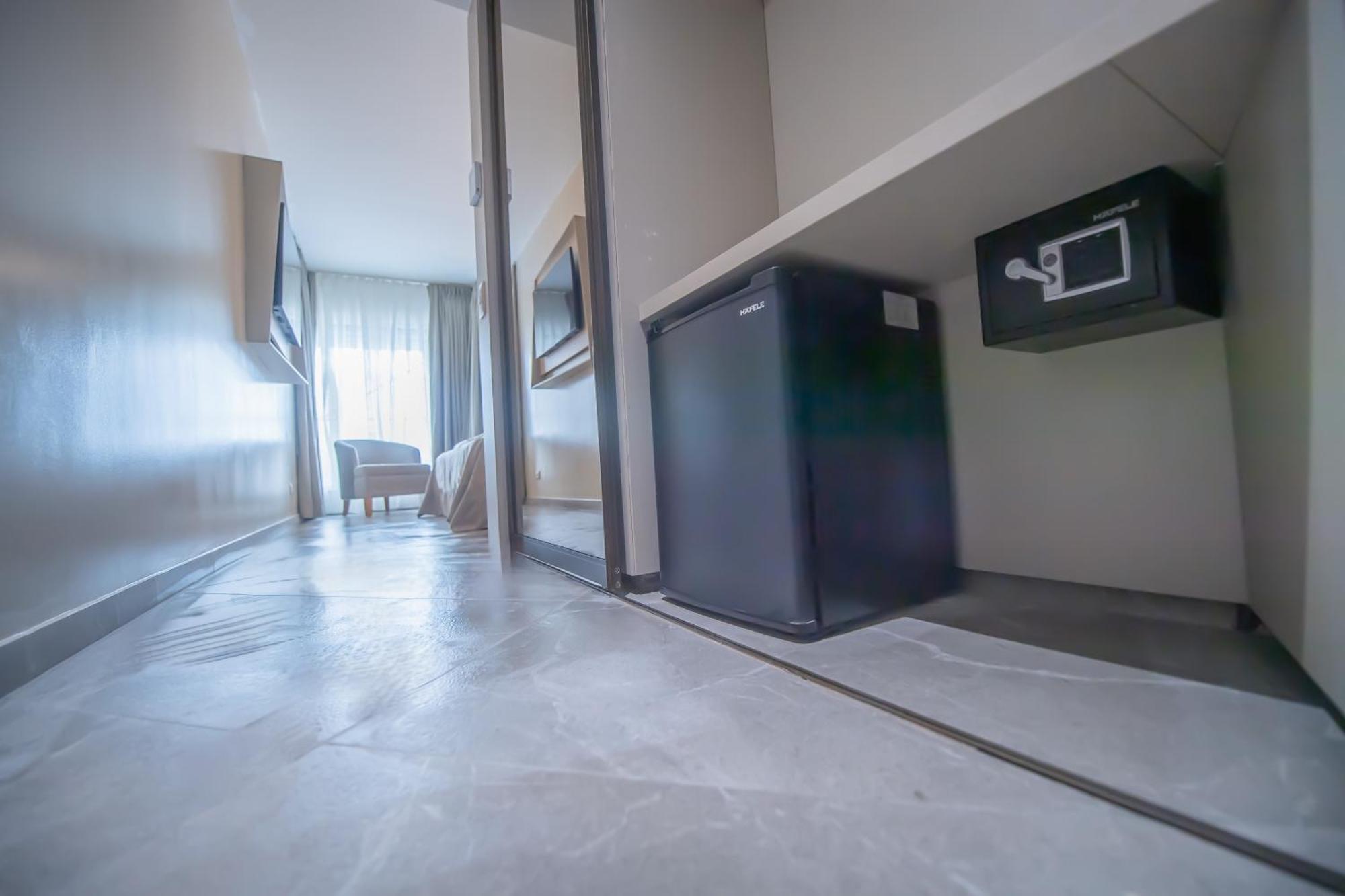 Hotel Atena*** Saturn Bagian luar foto
