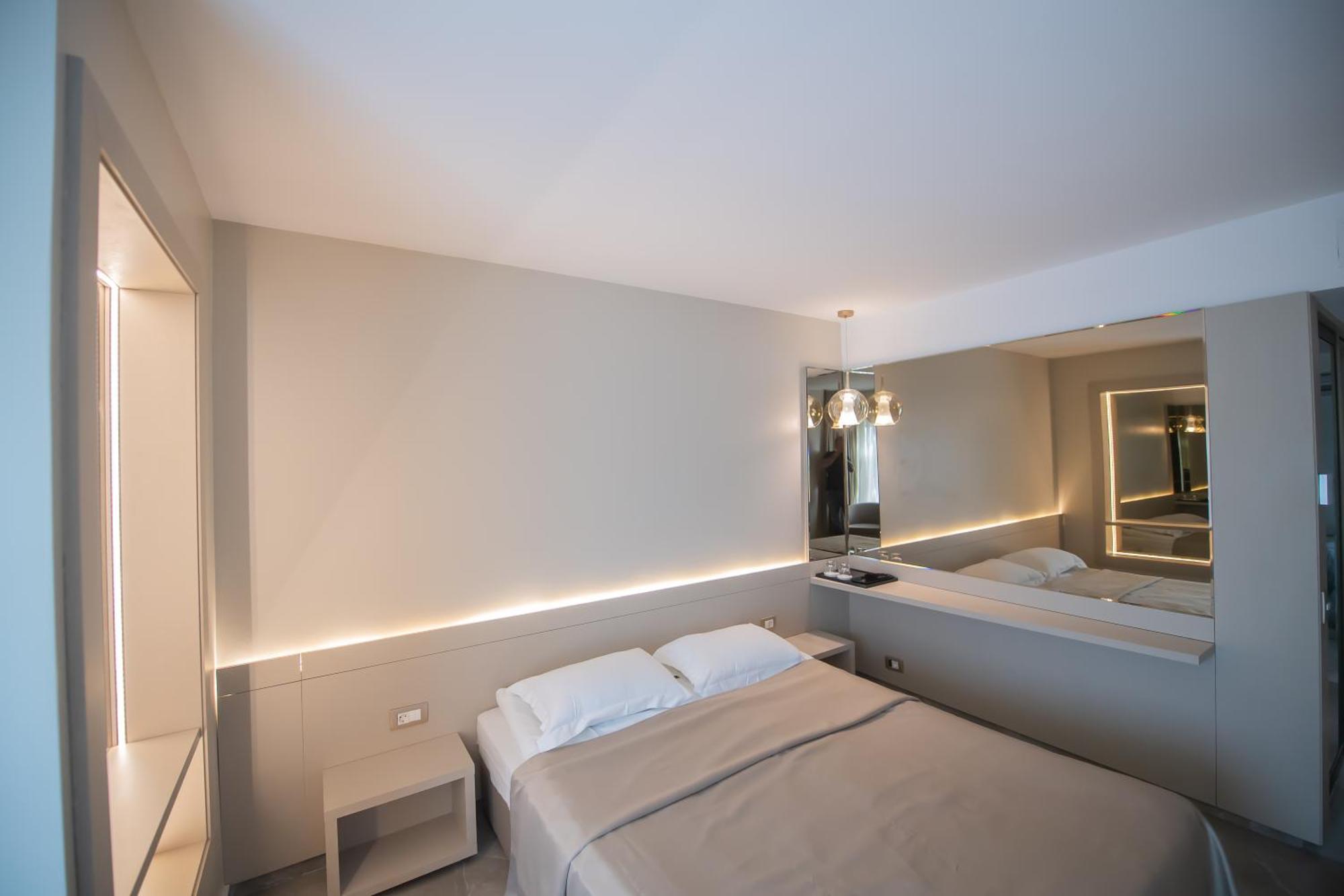 Hotel Atena*** Saturn Bagian luar foto